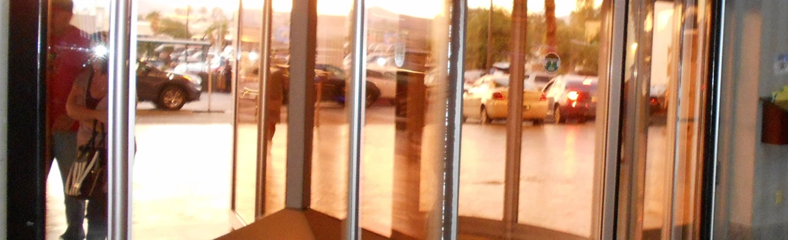 Storefront Glass Repair Cost in Sarasota, FL
